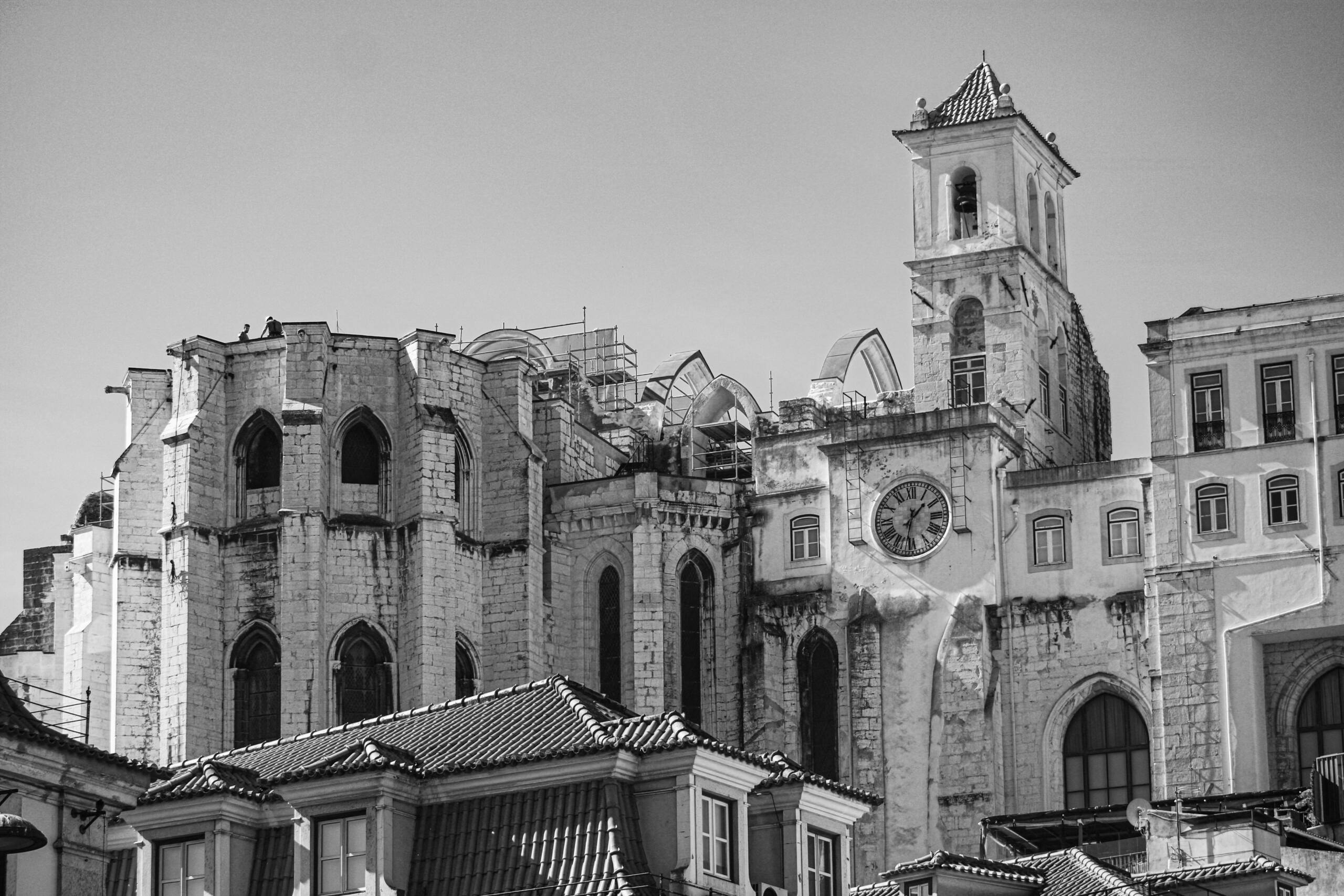 image from Why Lisbon Left the Carmo Convent Roofless